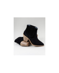 Texanas Boots in Middle Heel Black Ginova