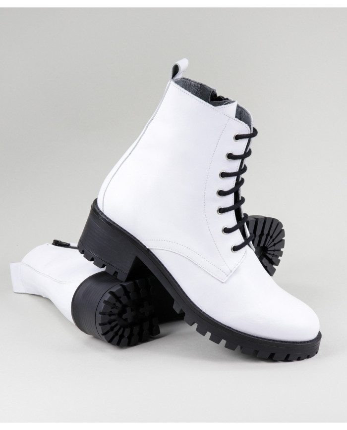 Women's Ginova Military Boots in Skin