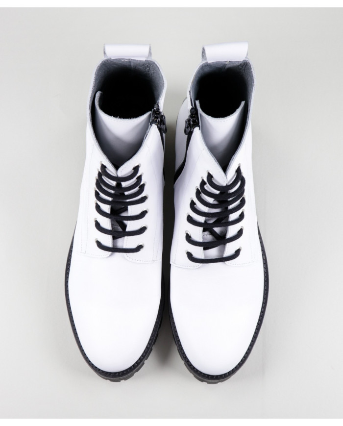 Women's Ginova Military Boots in Skin