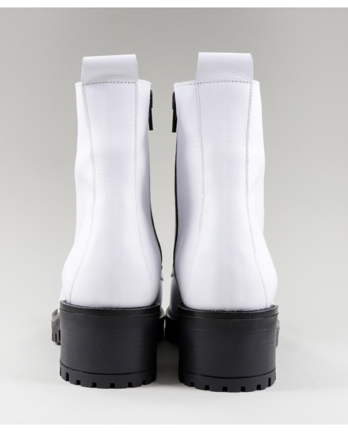 Women's Ginova Military Boots in Skin