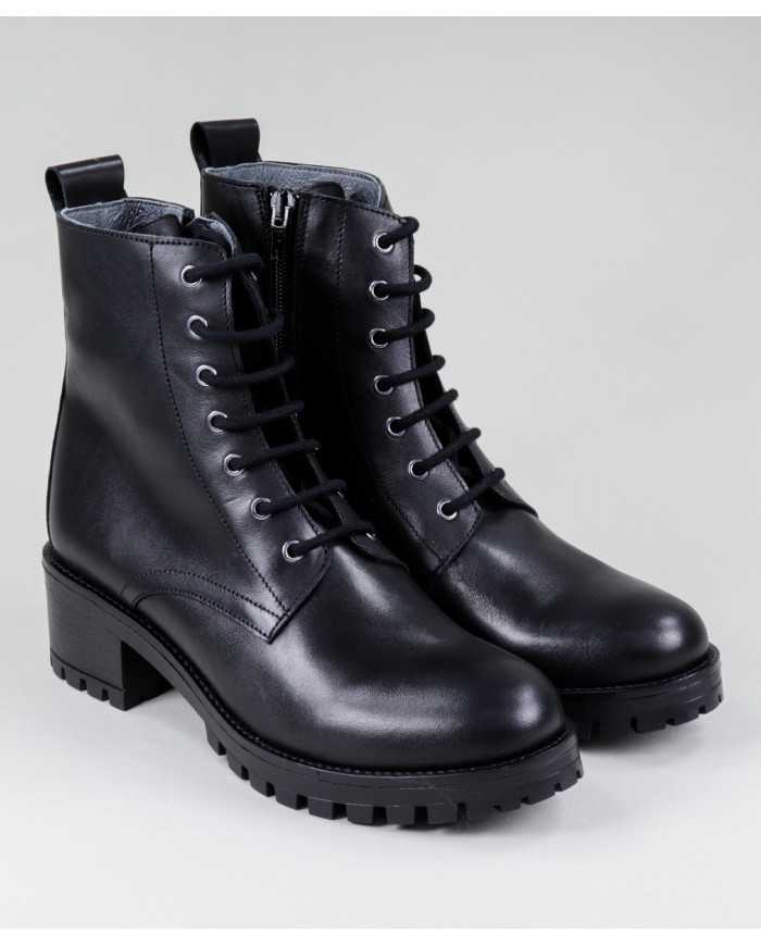 Women's Black Military Boots in Skin