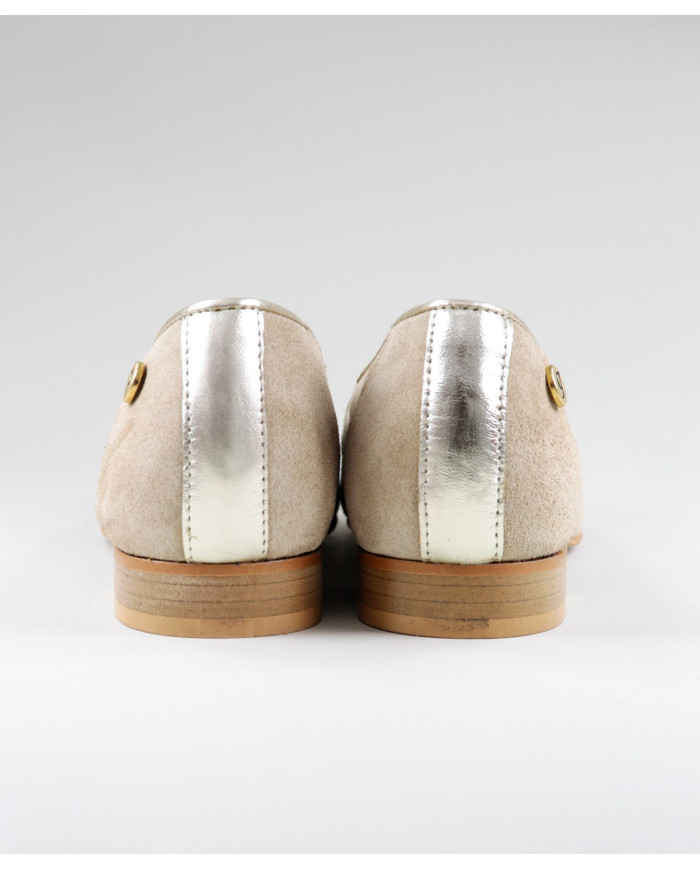 Sapatos Rasos Taupe de Senhora Ginova com Berloques