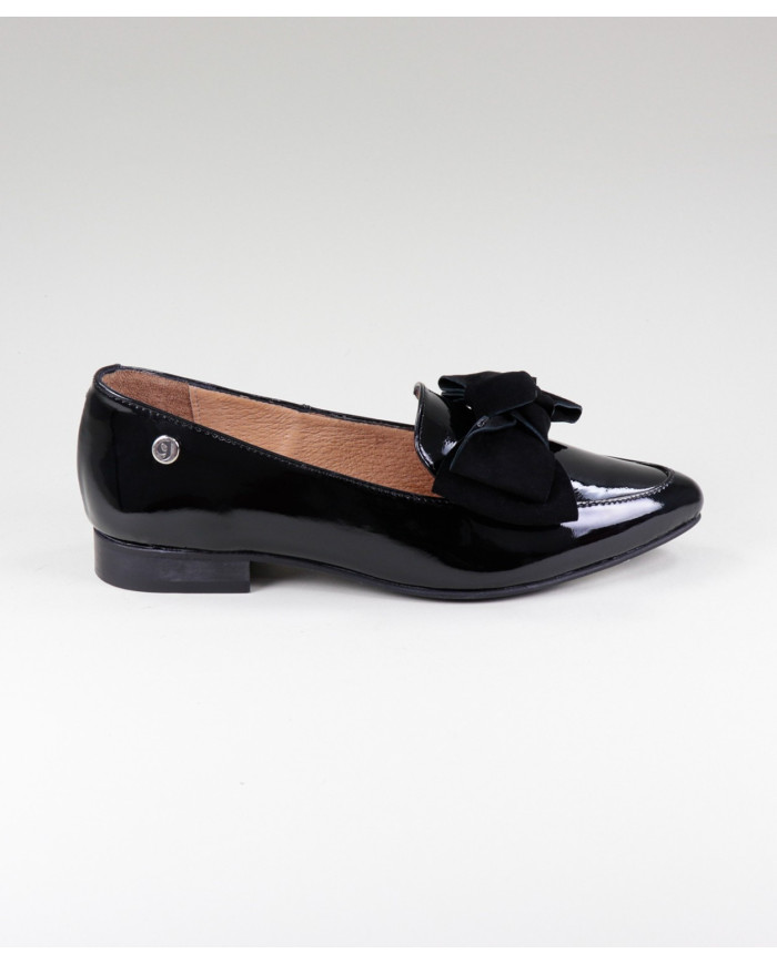 Black Rase Shoes Ginova Envernized with Laço