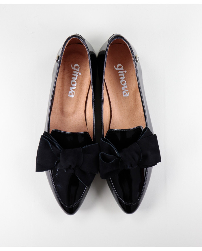 Zapatos Rasos Ginova Envernizados con Laço