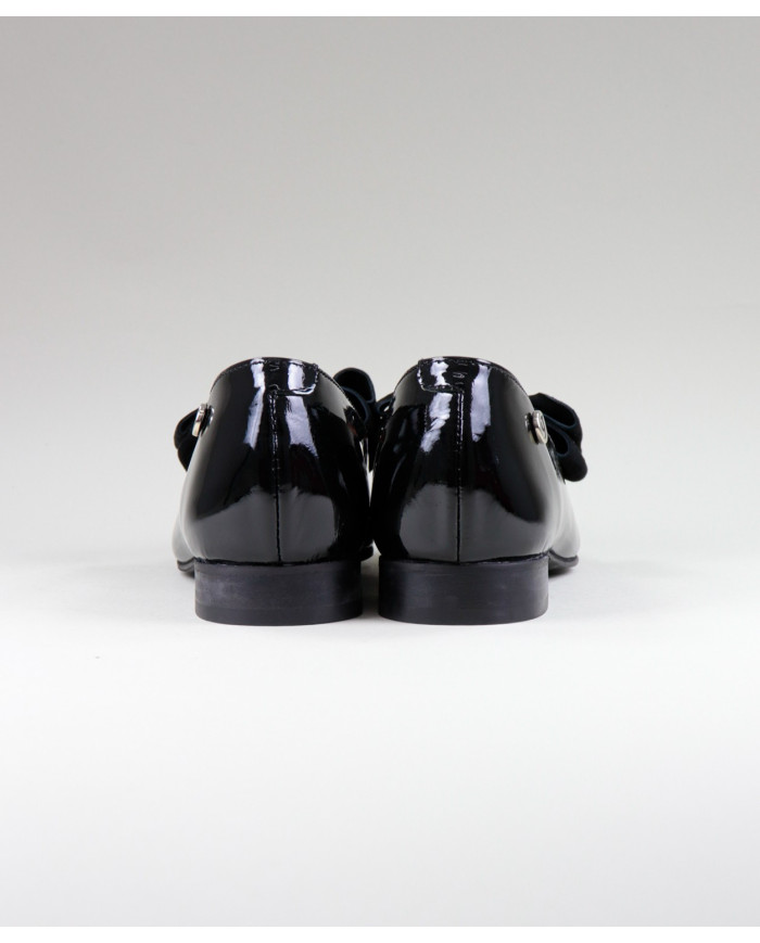 Zapatos Rasos Ginova Envernizados con Laço
