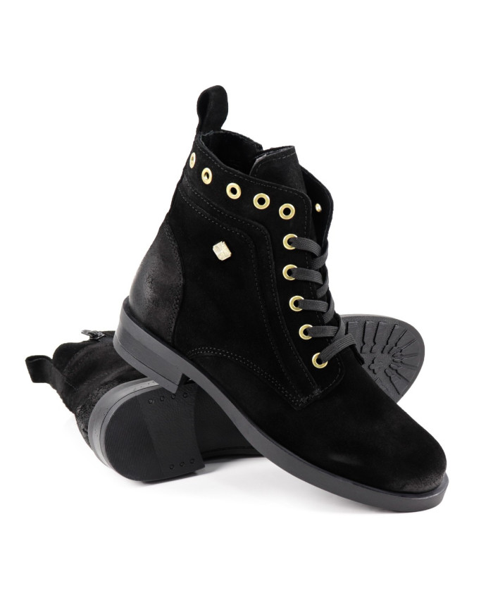 Black Rasas Ginova Boots in Camurça