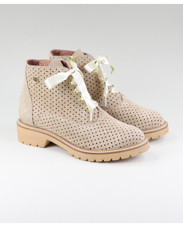Botas de Senhora Ginova Perforated