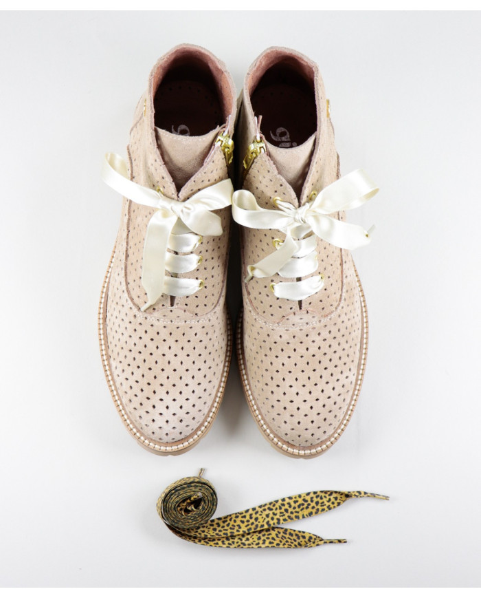 Botas de Senhora Ginova Perforated