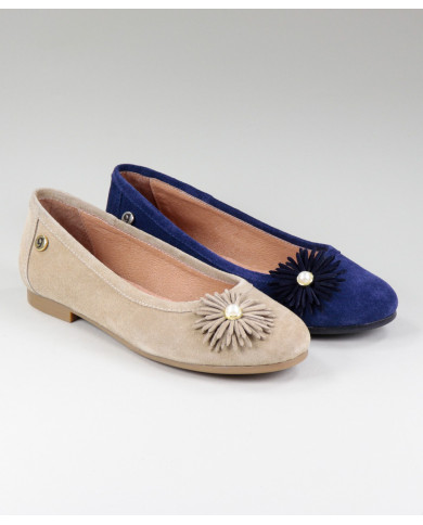 Sabrinas Ginova de Mulher com Flor