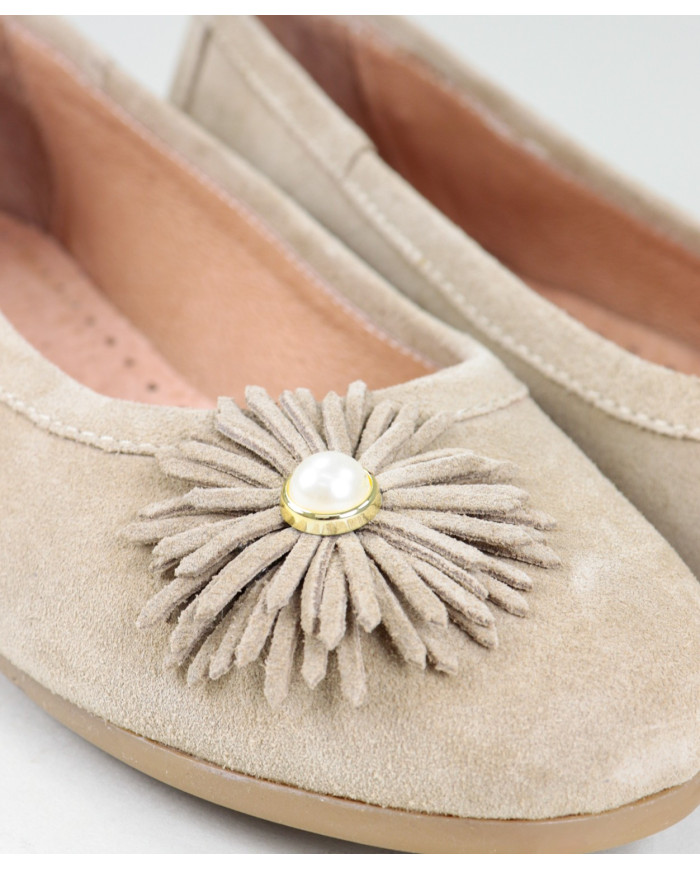 Sabrinas Taupe Ginova de Mulher com Flor