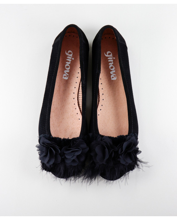 Woman's Black Sabrinas with Plumes