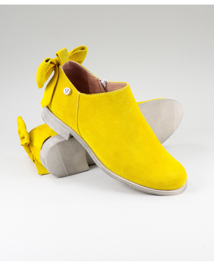 Yellow Boots Rasas Ginova de Senhora with Lace Behind