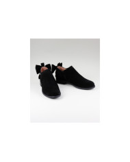 Botas Pretas Rasas Ginova de Senhora com Laço Atrás