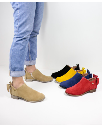 Botas Rasas Ginova de Senhora com Laço Atrás