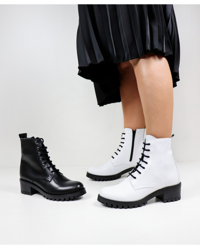 Women's Ginova Military Boots in Skin