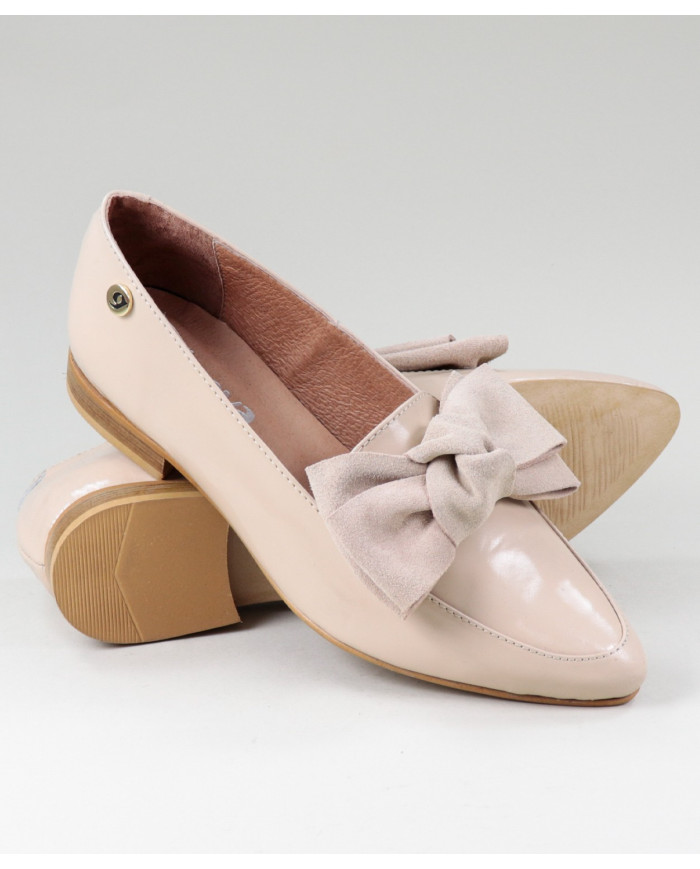 Zapatos Rasos Ginova Envernizados con Laço