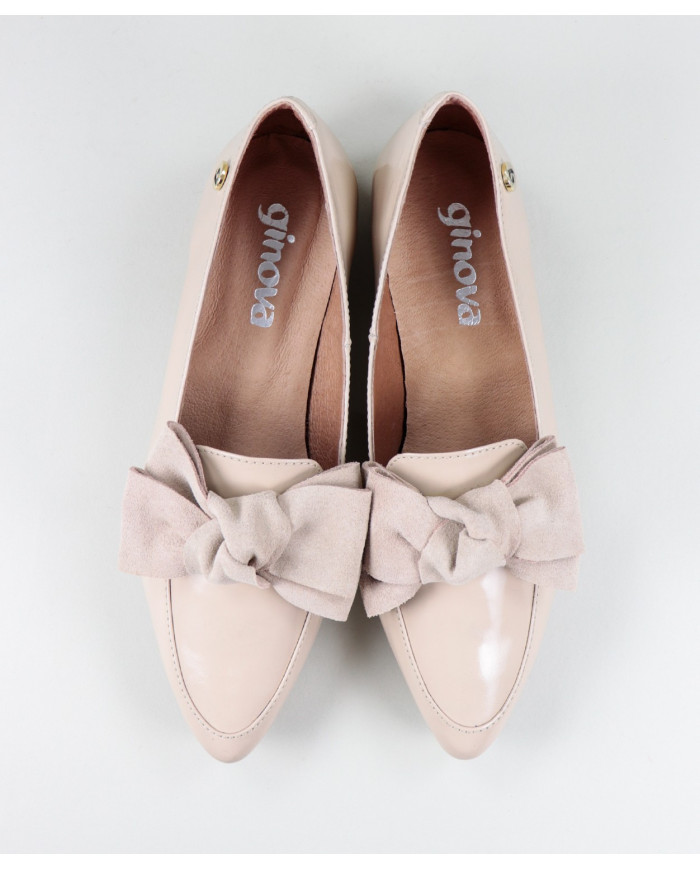 Zapatos Rasos Ginova Envernizados con Laço
