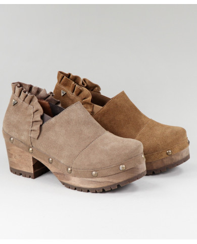 Botins de Senhora Ginova em Tacão Madeira