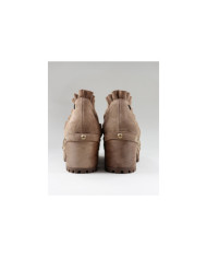 Botins Taupe de Senhora Ginova em Tacão Madeira