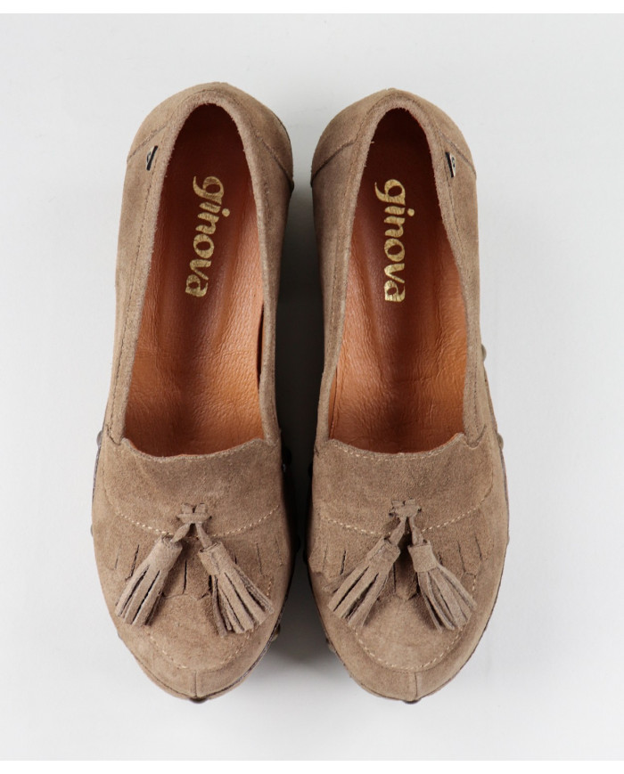 Taupe Shoes of Lady Ginova in Wood Sole
