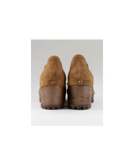 Lady Ginova Camel Shoes on Wood Sole