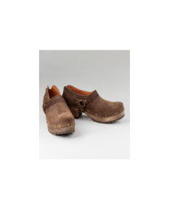 Ginova de Senhora Socas with Tachas