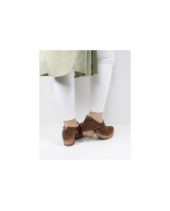 Ginova de Senhora Socas with Tachas