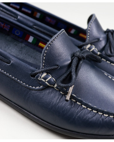 Mocassins Azuis de Mulher com Cordão na Frente