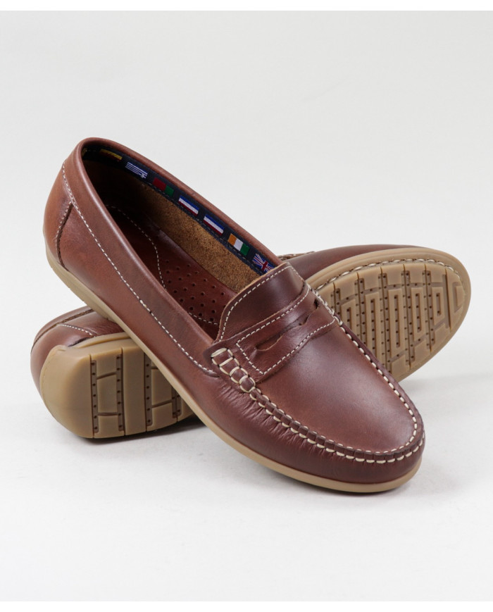 Women's Brown Moccasins with Decorative Applique
