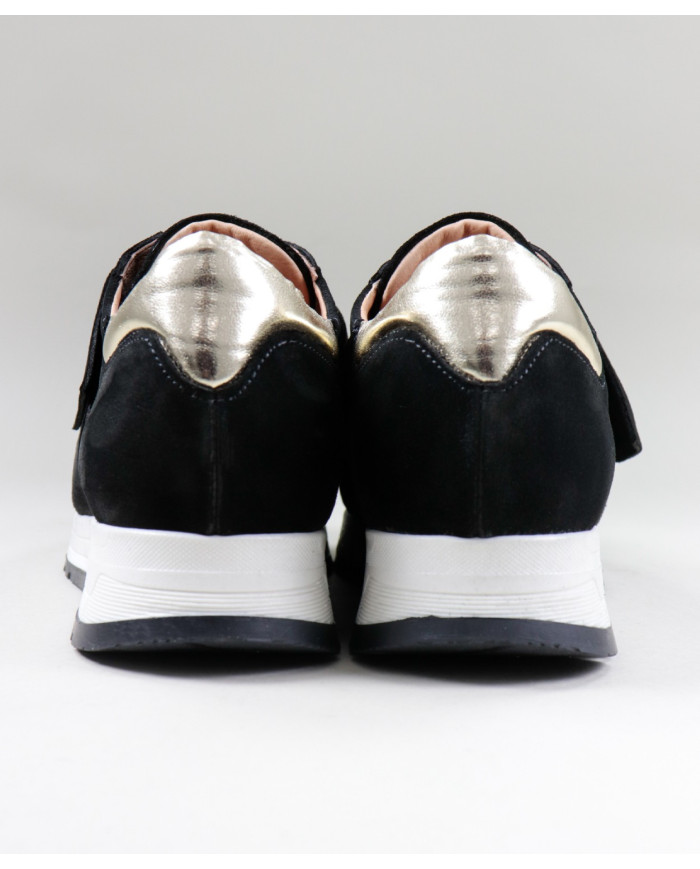 Women's Black Trainers Ginova with Lace