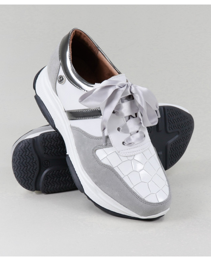 Women's Ginova Trainers With Lace Satin