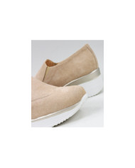 Zapatos de señoras en Cunha