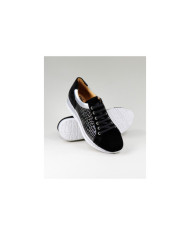 Women's Pretas Ginova Trainers