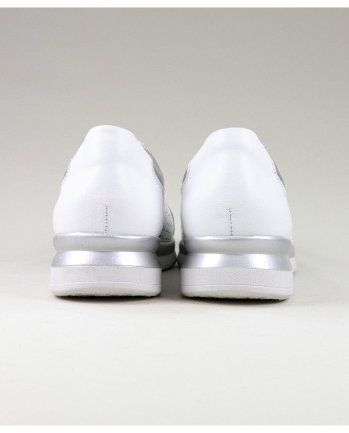 Women of Wholesalers Ginova White Trainers