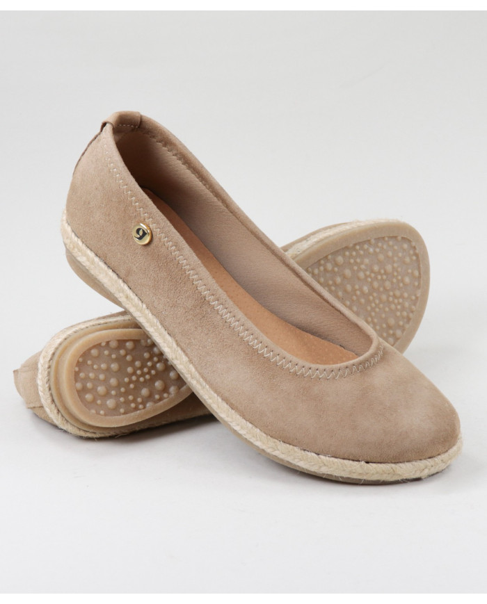 Sabrinas Taupe Ginova with Sola in Esparto