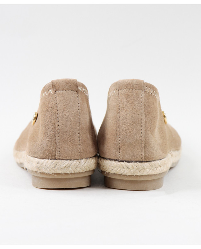 Sabrinas de Senhora Ginova cSabrinas Ginova con Sola en Espartoom Sola en Esparto