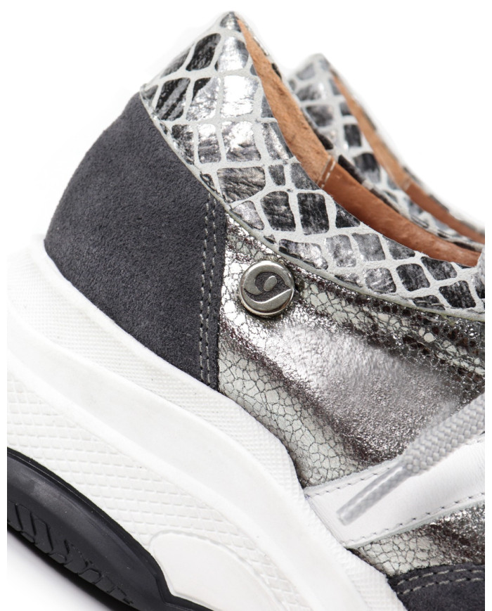 Zapatillas de mujeres metalizadas de Ginova