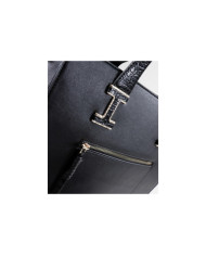 Black Lady of the Hand Mala