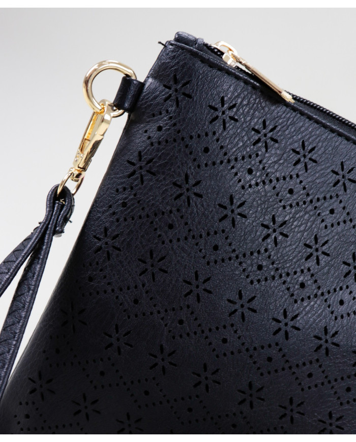 Clutch Preta de Senhora Perforated