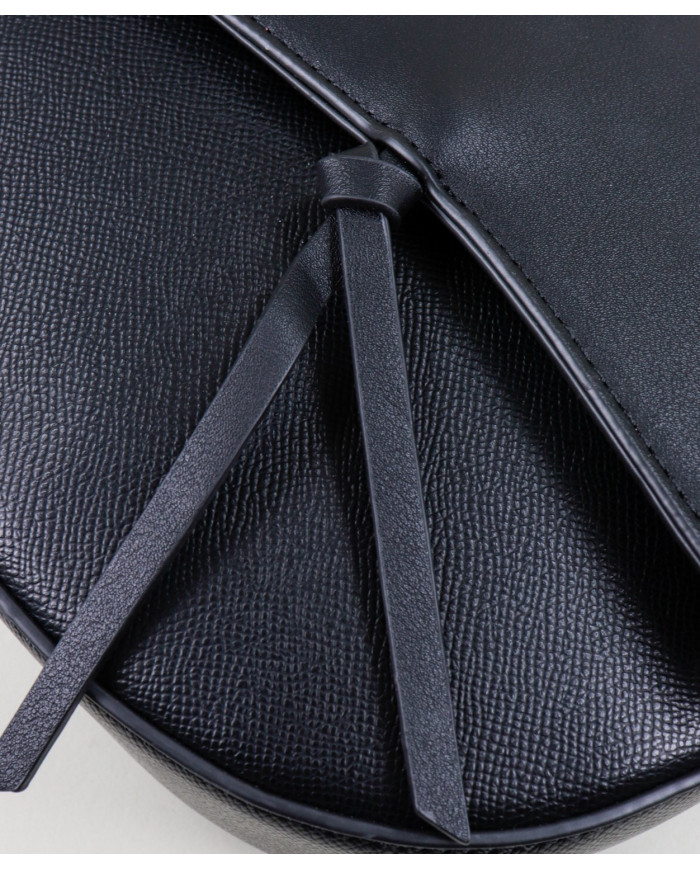 Black Case of Lady Tiracolo